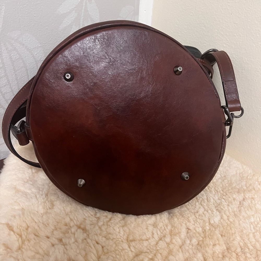 Divina Firenze black & brown leather drawstring bucket bag purse convert xbody - Picture 3 of 11
